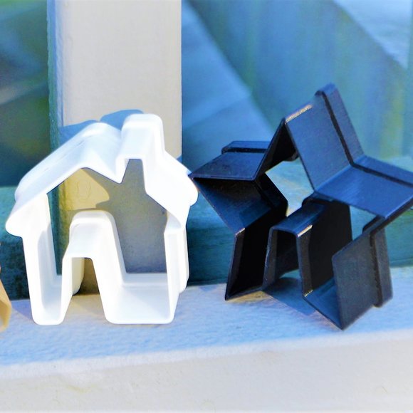 3 Mug Christmas Cookie Cutter - Picture 4 of 10